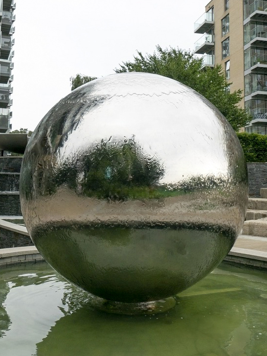 Aterno 400cm Polished Steel Sphere Water Feature