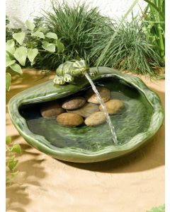 Solar Ceramic Frog Fountain Water Feature