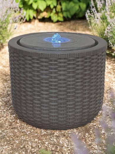 Rattan Bubbling Pot Water Feature