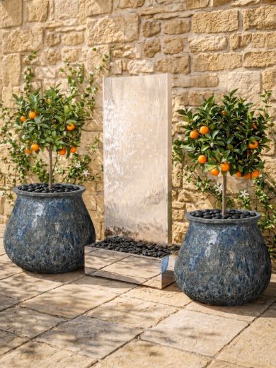 Staffora Polished Steel 1.42m Water Wall & Santorini Planter Set