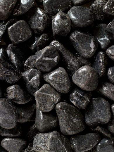 40 kg Black River Pebbles 1.5-3cm