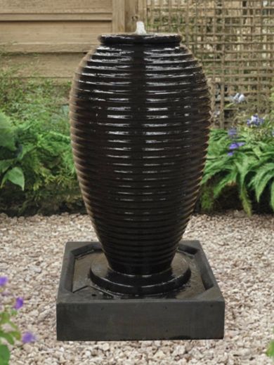 Ribbed Jar Fountain